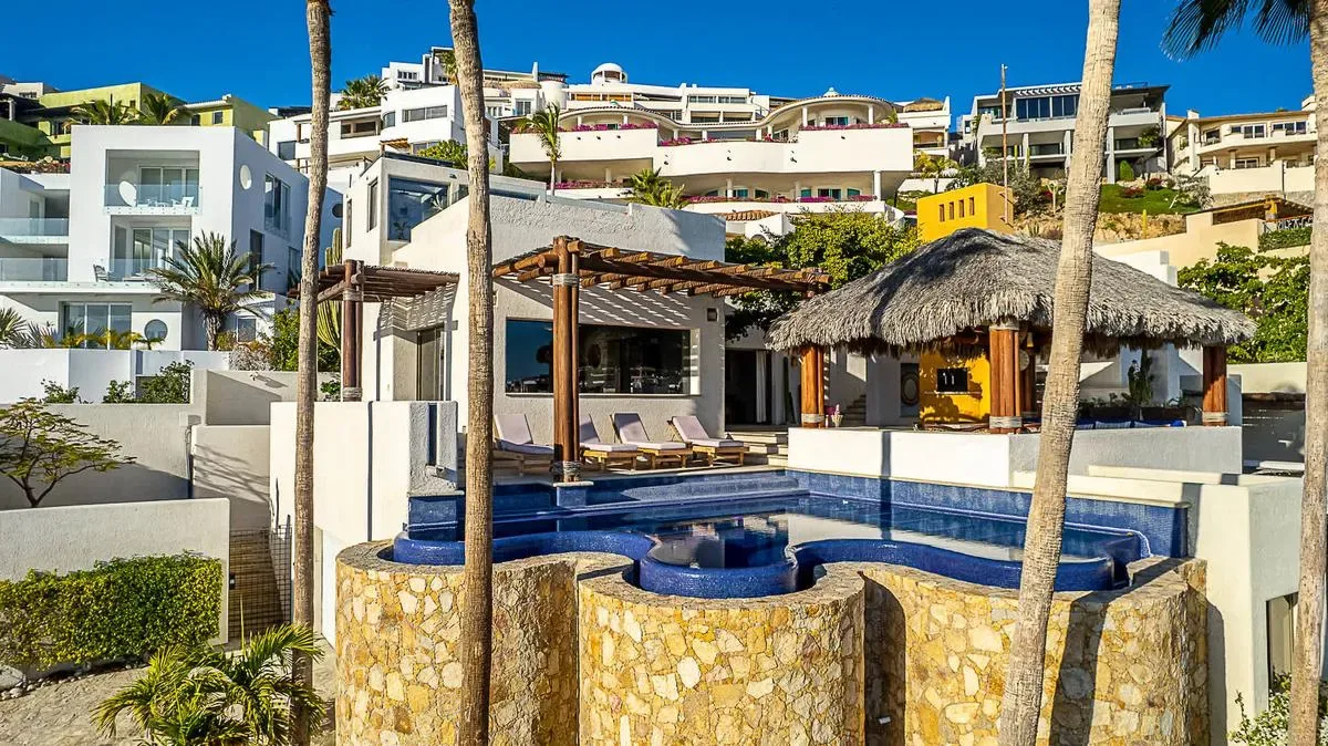 Chic 5BR Oceanview Villa w/ Pool in Pedregal