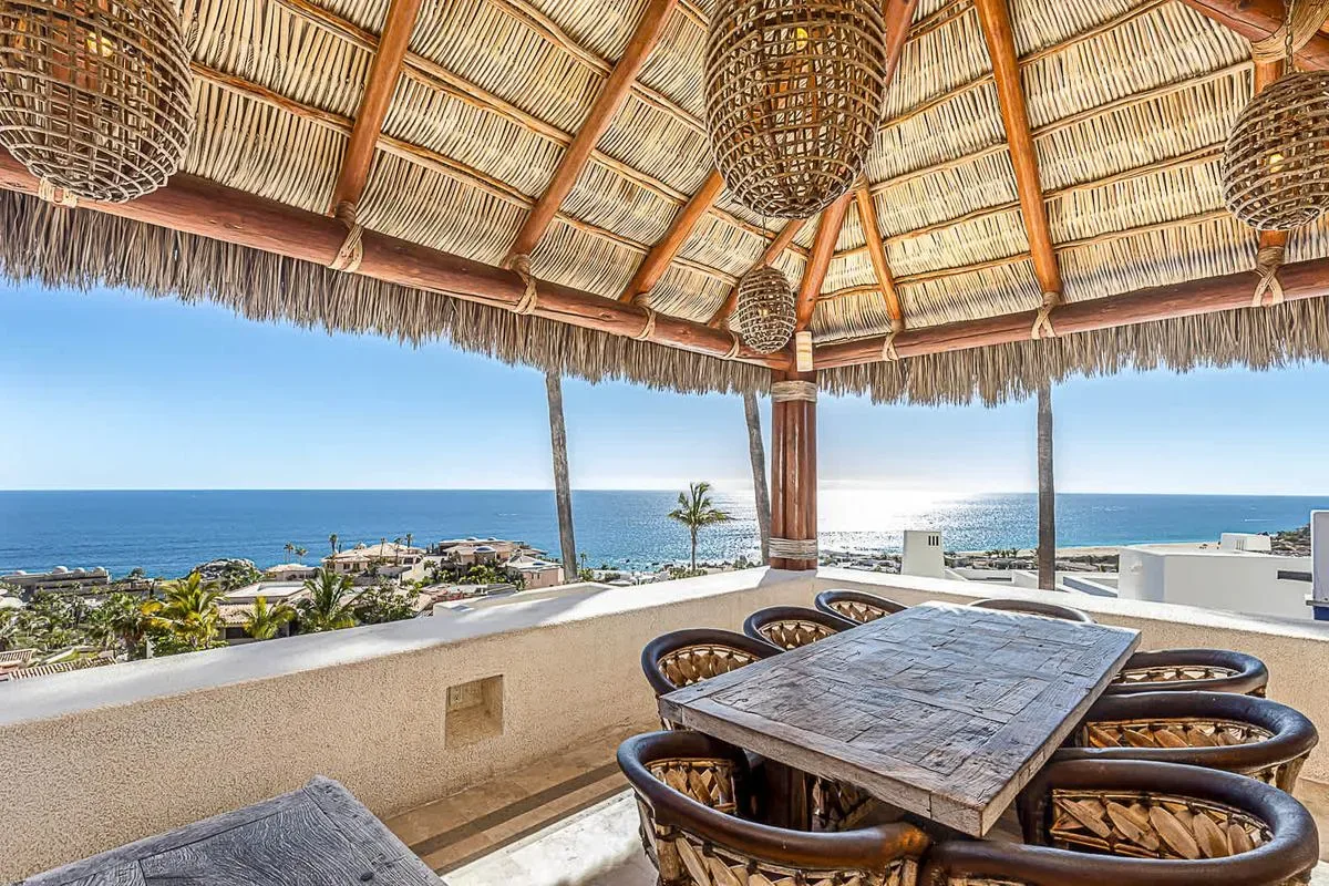 Chic 5BR Oceanview Villa w/ Pool in Pedregal
