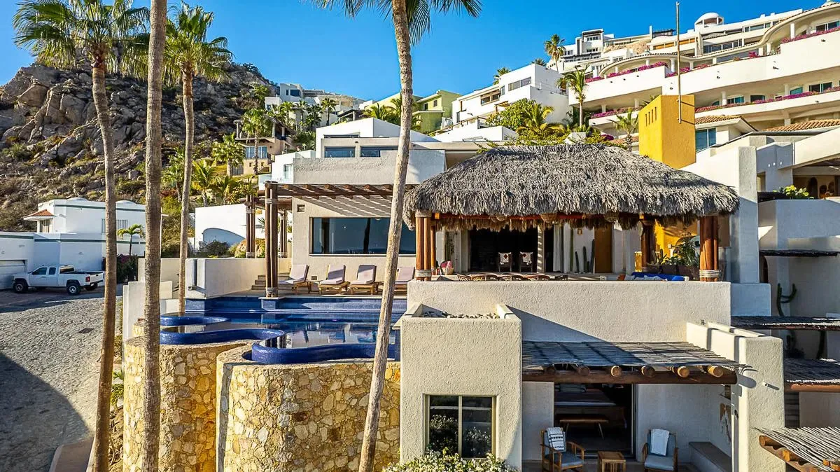 Chic 5BR Oceanview Villa w/ Pool in Pedregal