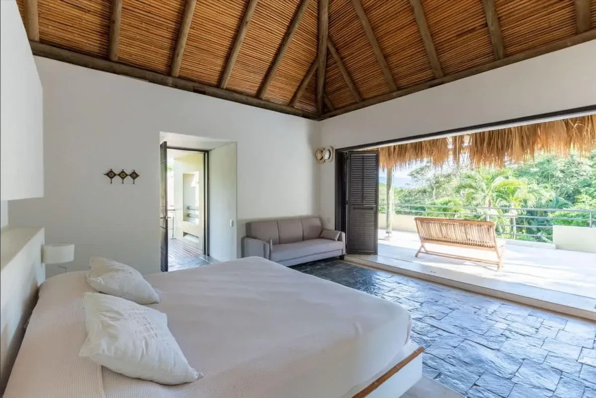 Lovely 4BR Villa at Mesa de Yeguas