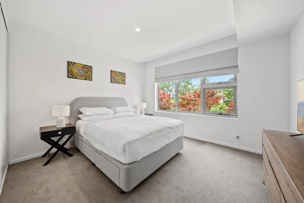 Tranquil Apartment in Kingston Foreshore