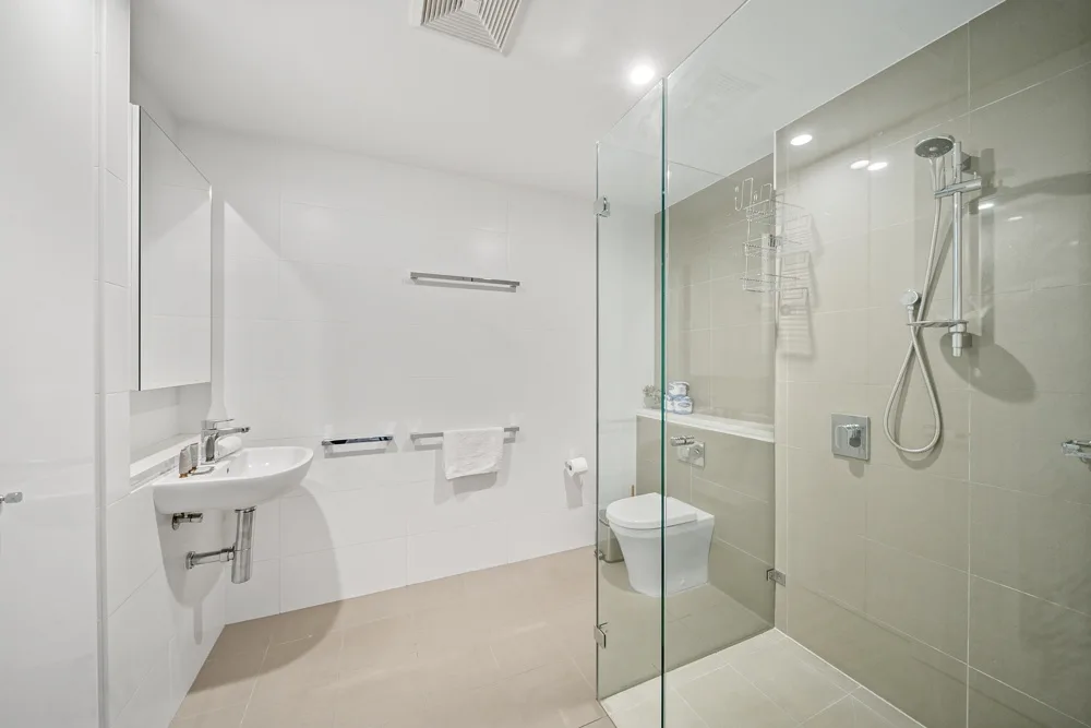 Tranquil Apartment in Kingston Foreshore