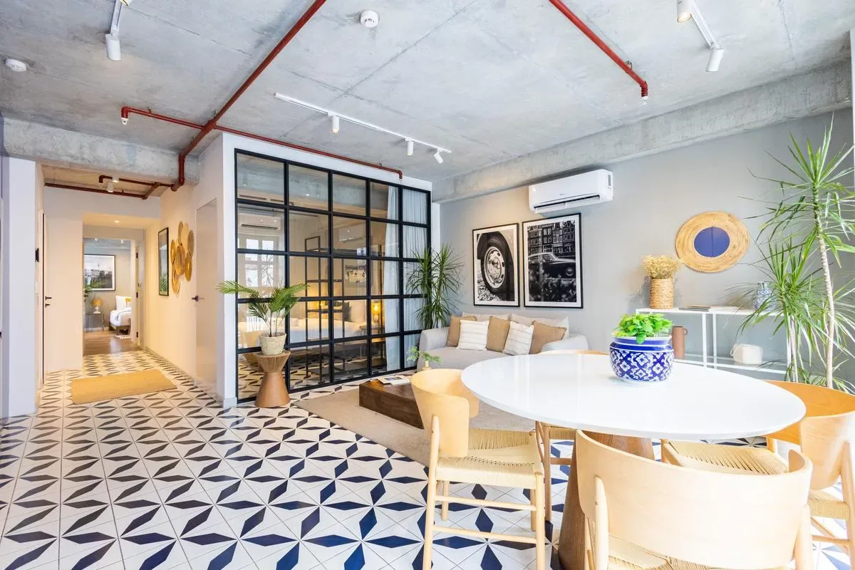 Premium 2BR in Plaza Herrera