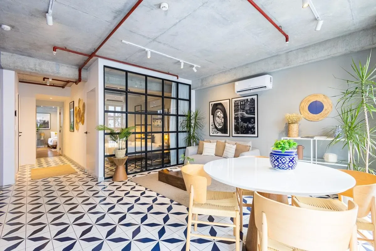 Premium 2BR in Plaza Herrera
