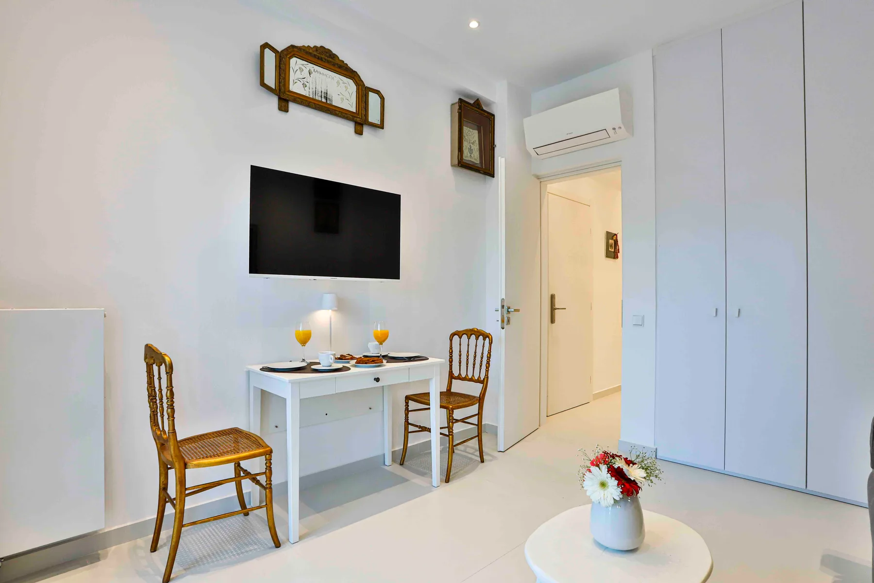 Parthenon Rooftop Luxury Apt Dimitra