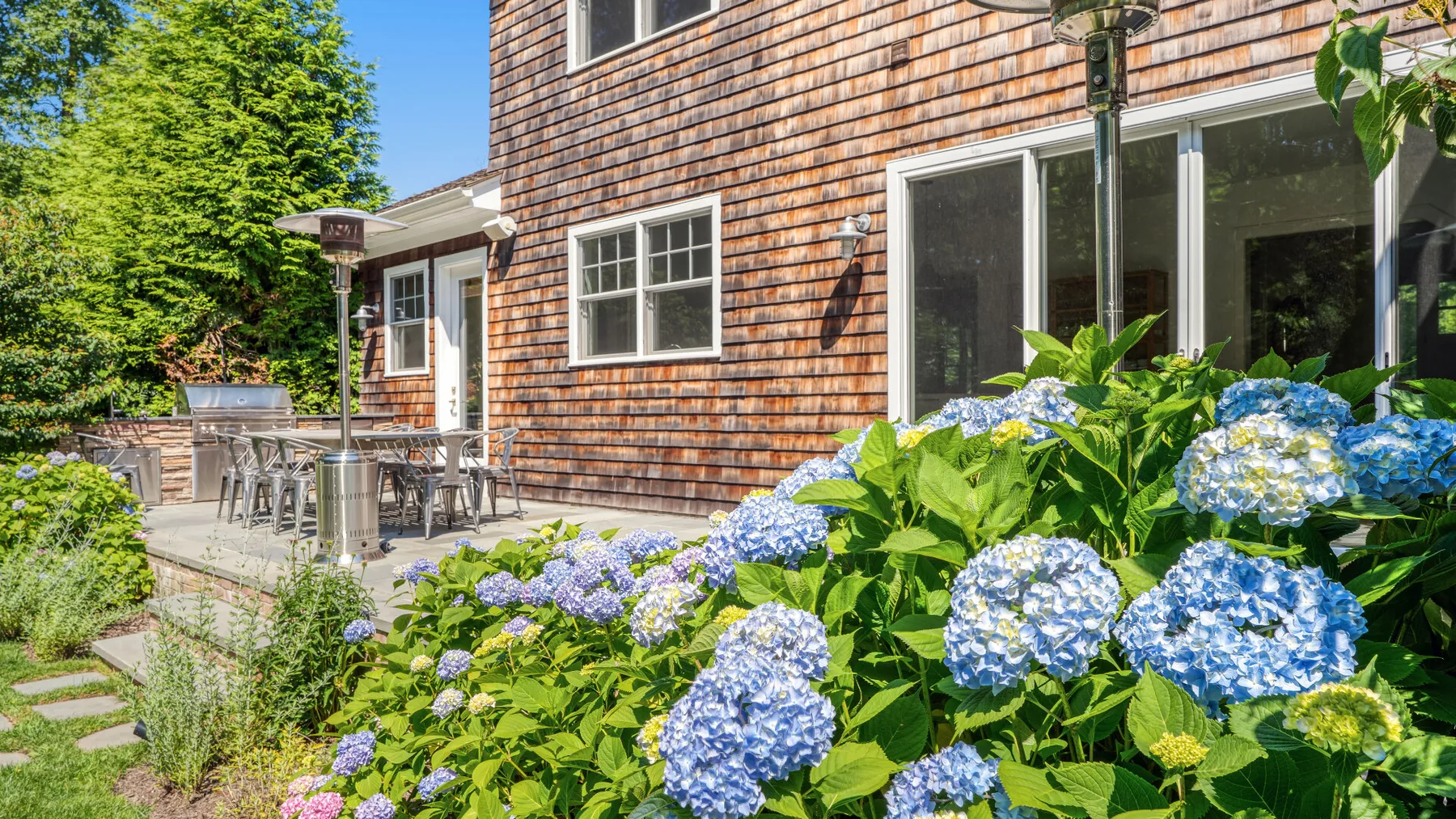 Beautiful Bridgehampton Getaway