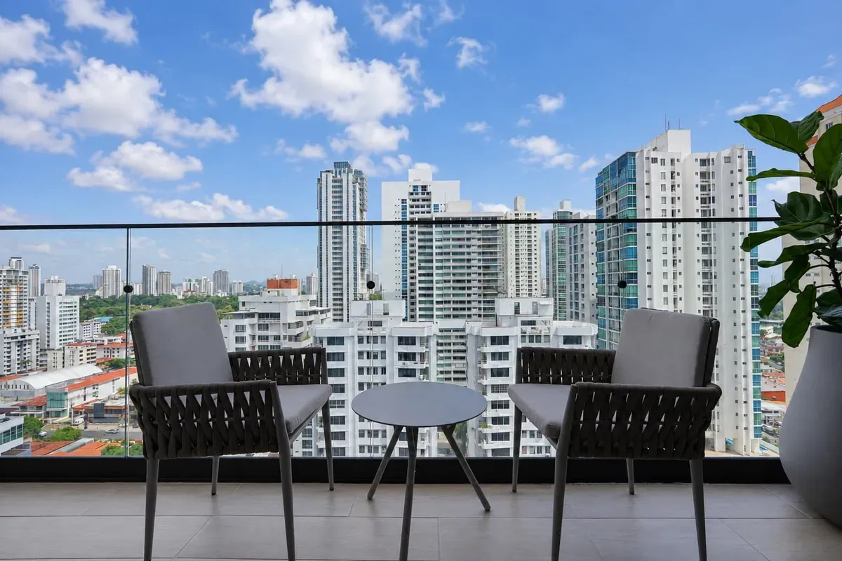 Gleaming 2BR w/ Balcony in San Francisco