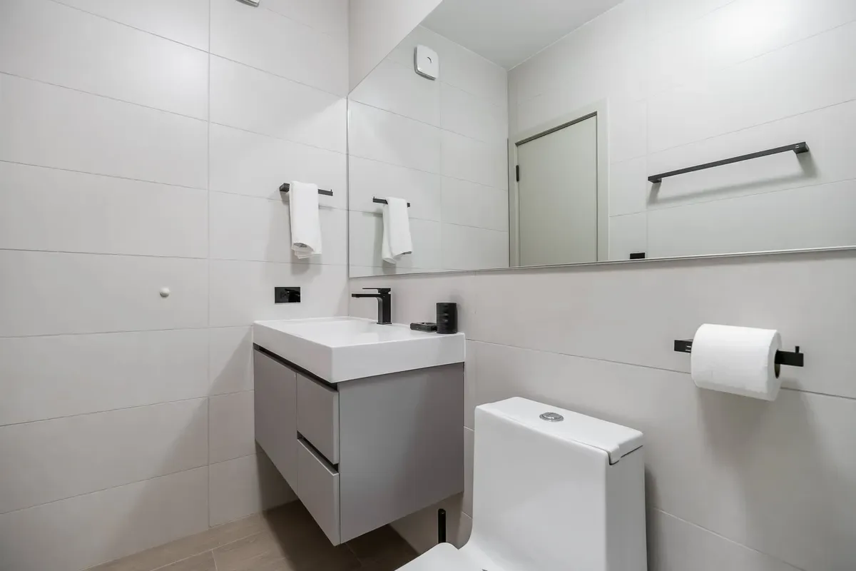 Elegant 2BR in San Francisco w/ Balcony