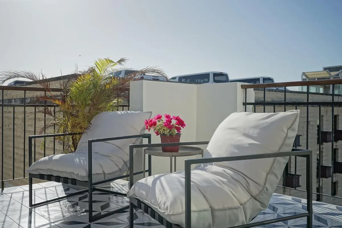 Spacious 2BR in Plaza Herrera w/ Terrace
