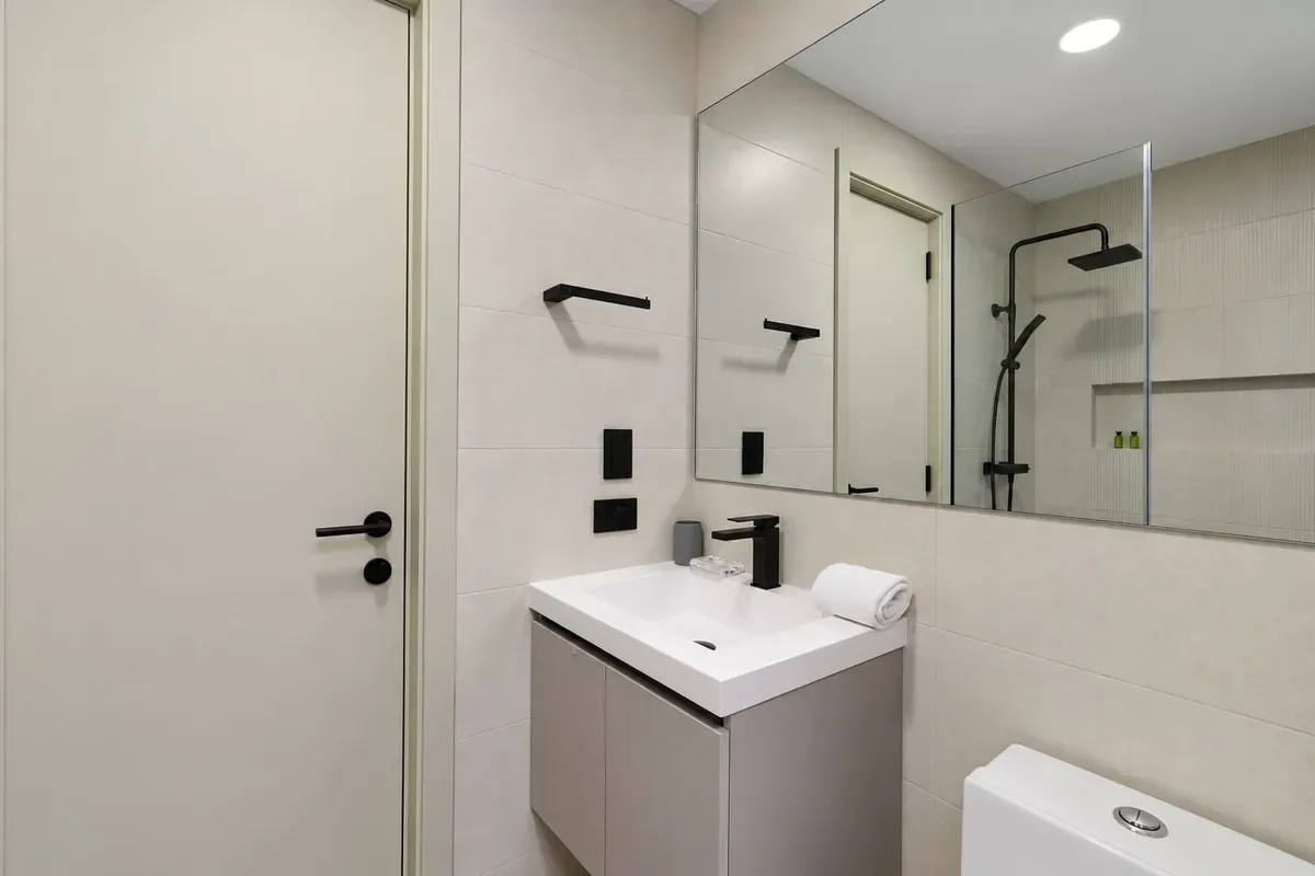 Refined 2BR w/ Balcony in San Francisco