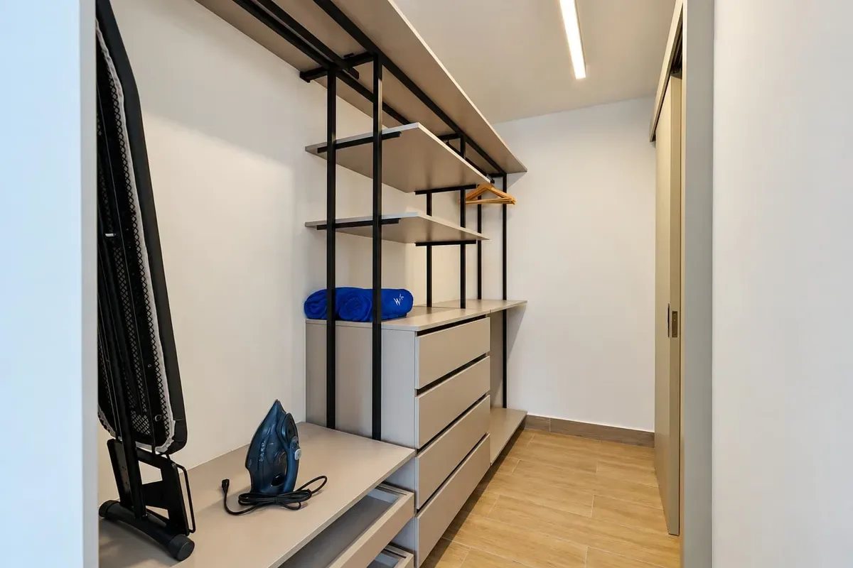 Refined 2BR w/ Balcony in San Francisco