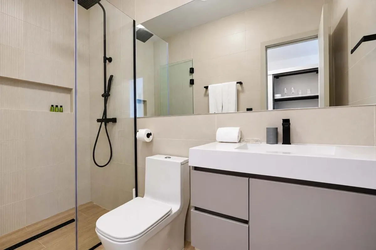Refined 2BR w/ Balcony in San Francisco