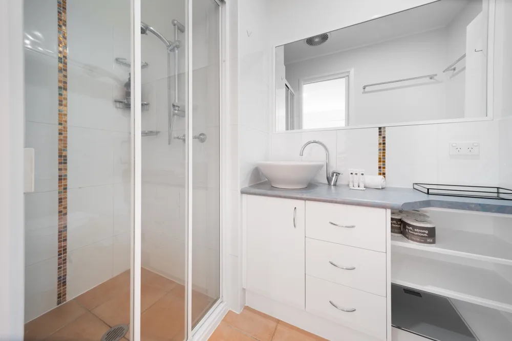 Gorgeous 2-Bed Townhouse with Patio, BBQ & Parking