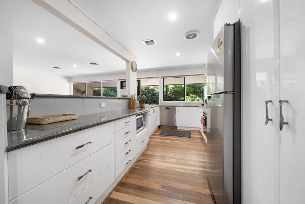 Gorgeous 2-Bed Townhouse with Patio, BBQ & Parking