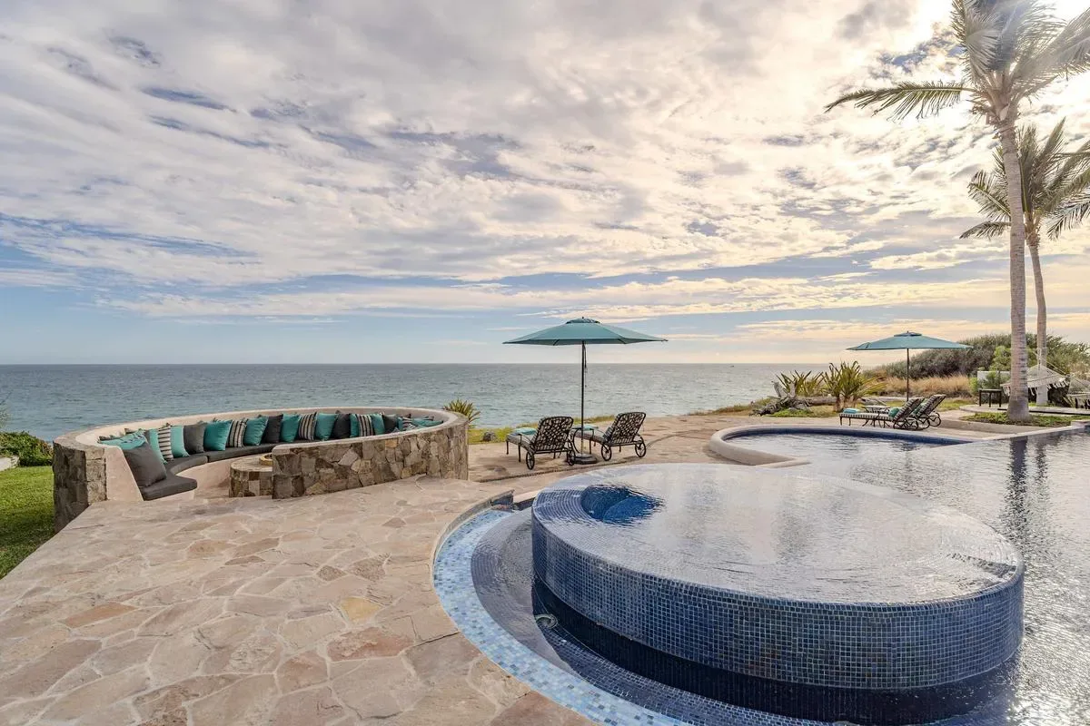 Luxury and Cozy 5BR Villa with Amazing Pool