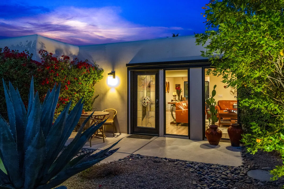 Adobe Barona Dream
