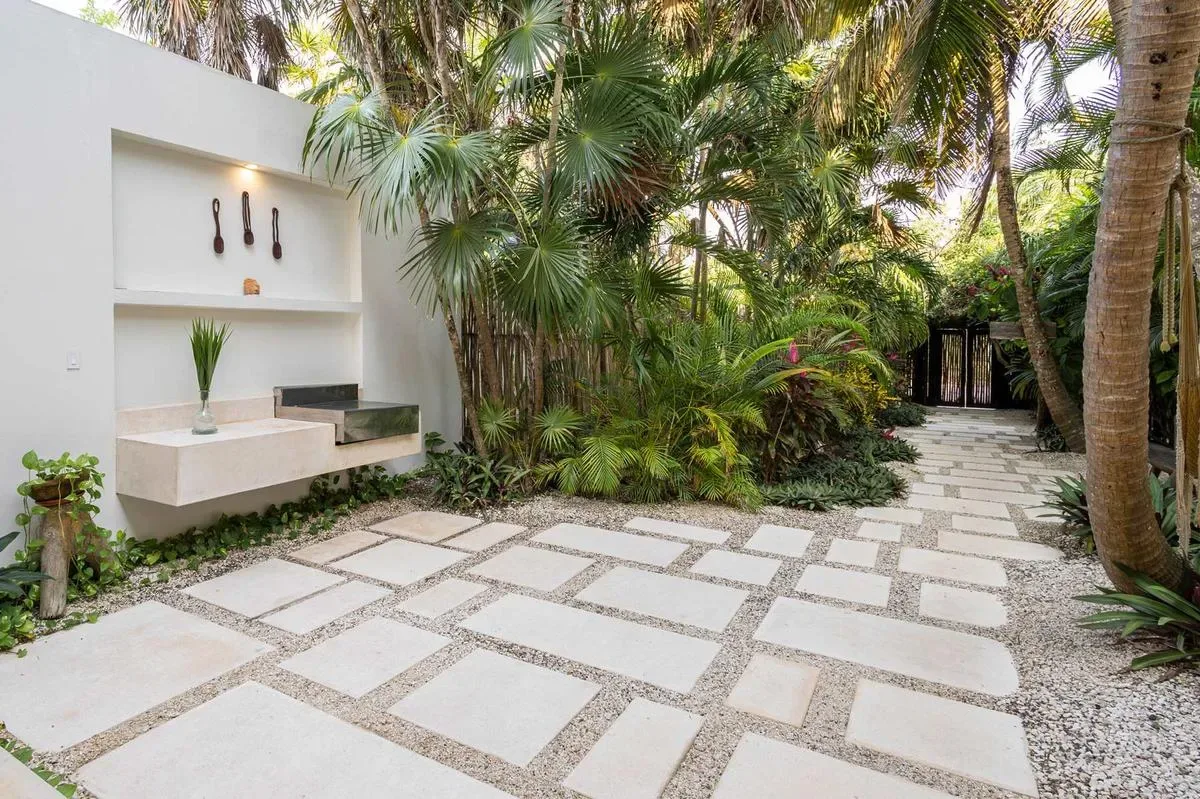 Nature-Inspired Villa by the Caribbean in Tulum