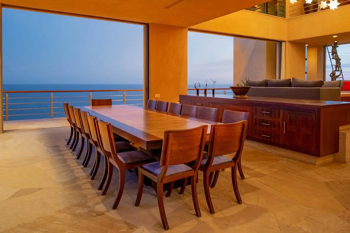 Modern 9BR Villa w/ Amazing Pool & Jacuzzi