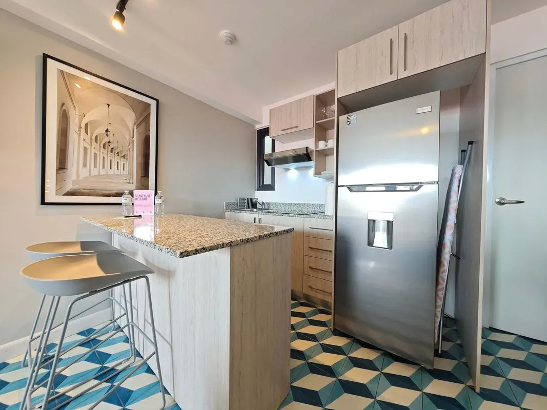 Bright Loft in Santa Ana w/ AC