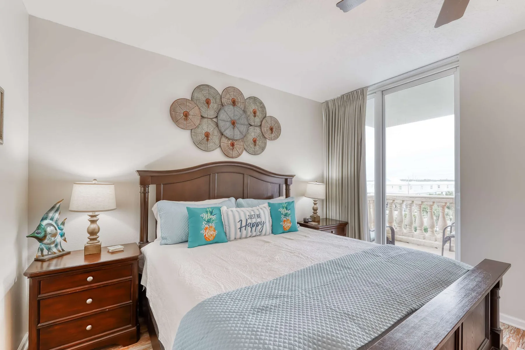 The Colonnades 303