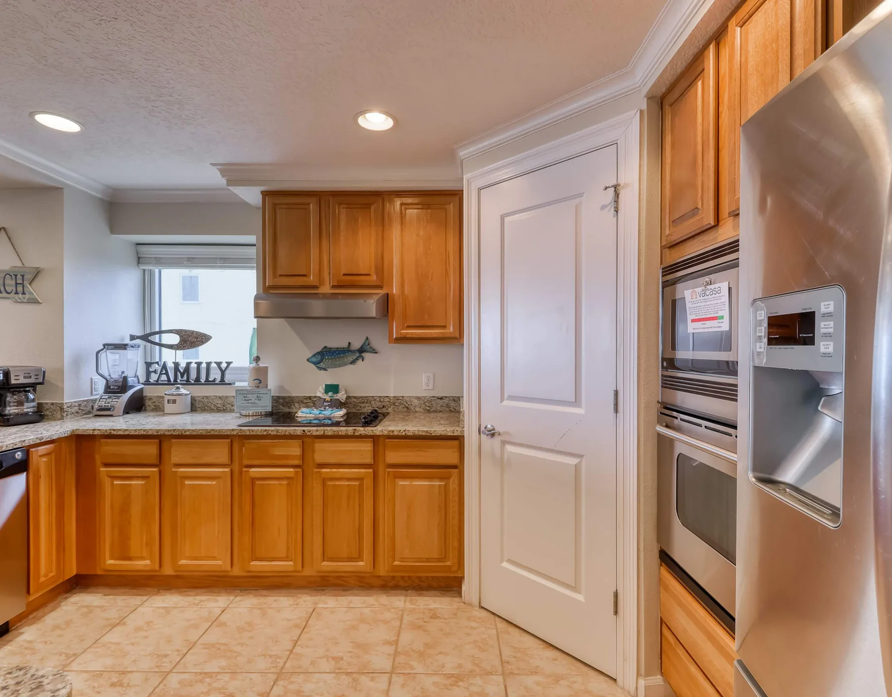 The Colonnades 303