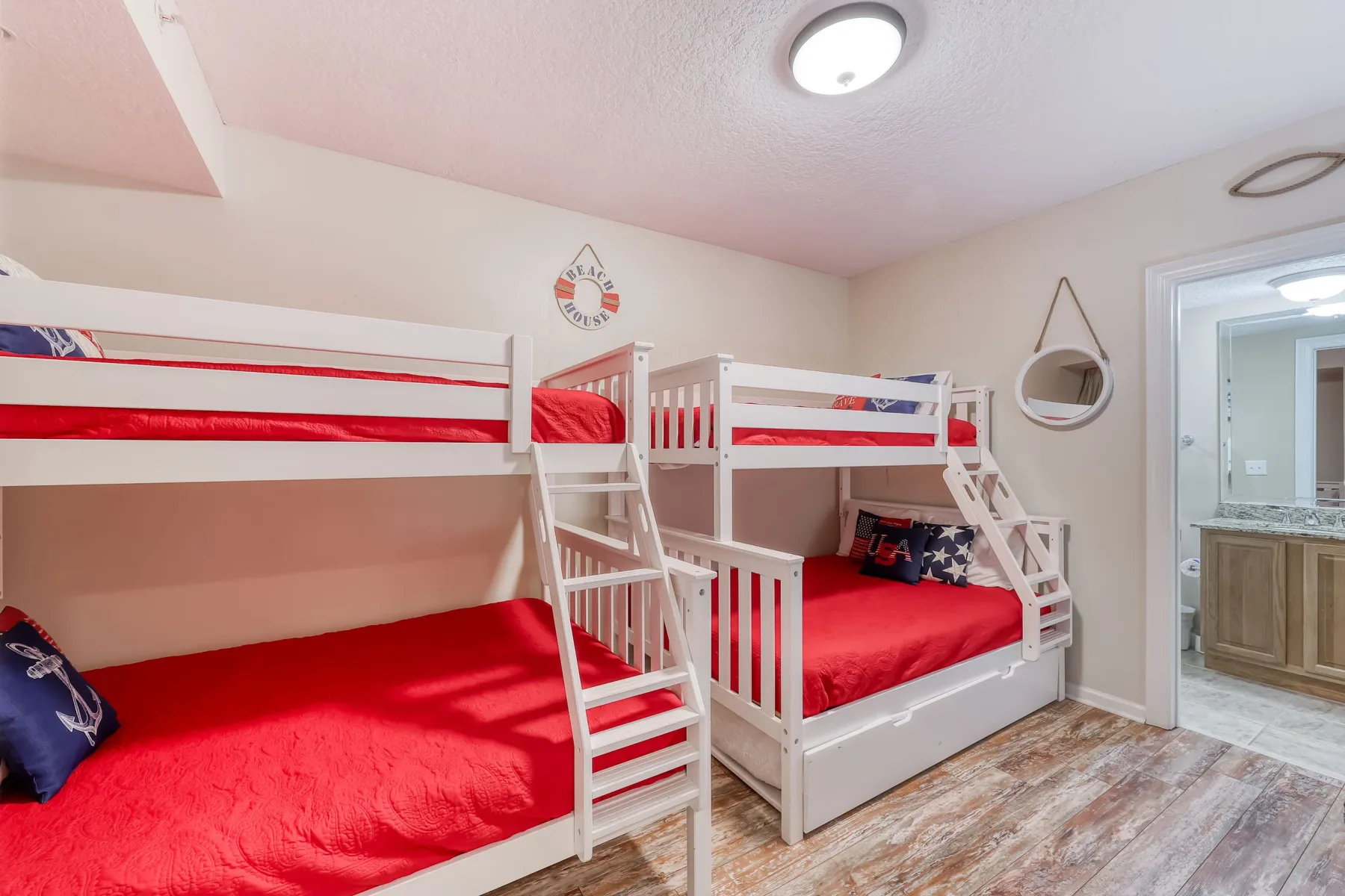 The Colonnades 303