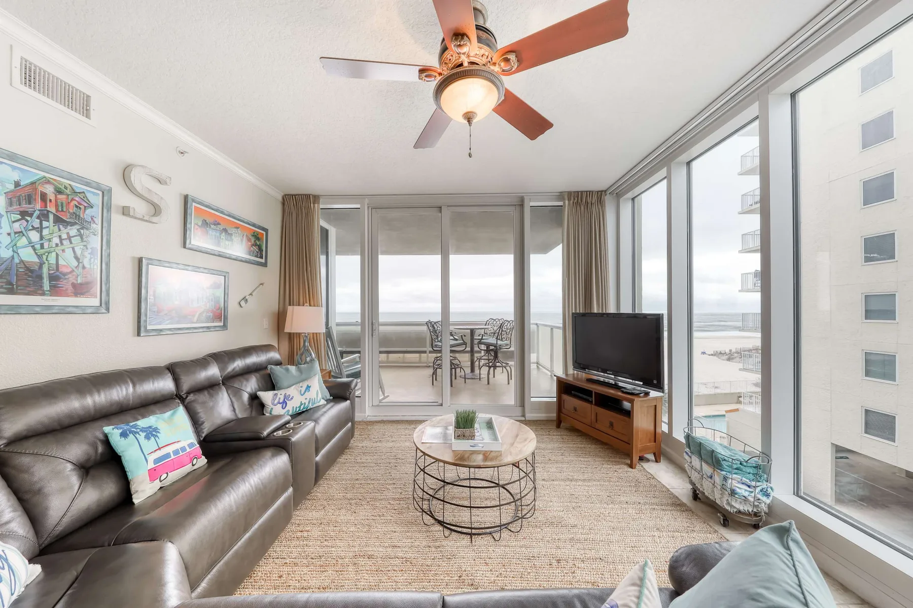The Colonnades 303
