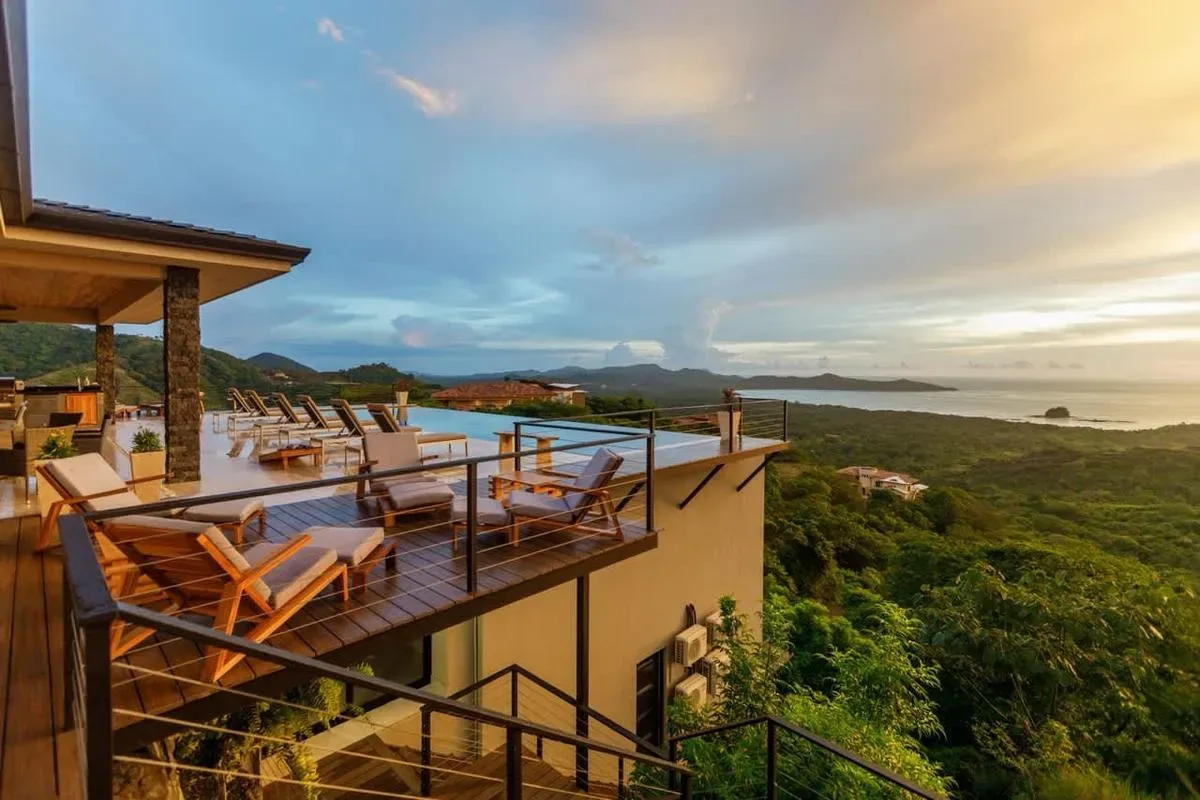 Breathtaking 9BR Villa in Costa Rica