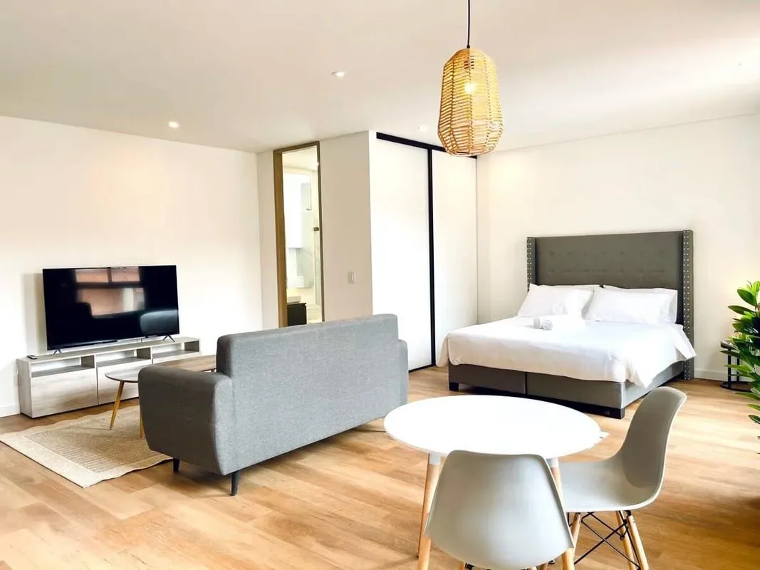 Sunlit Loft in Parque Virrey