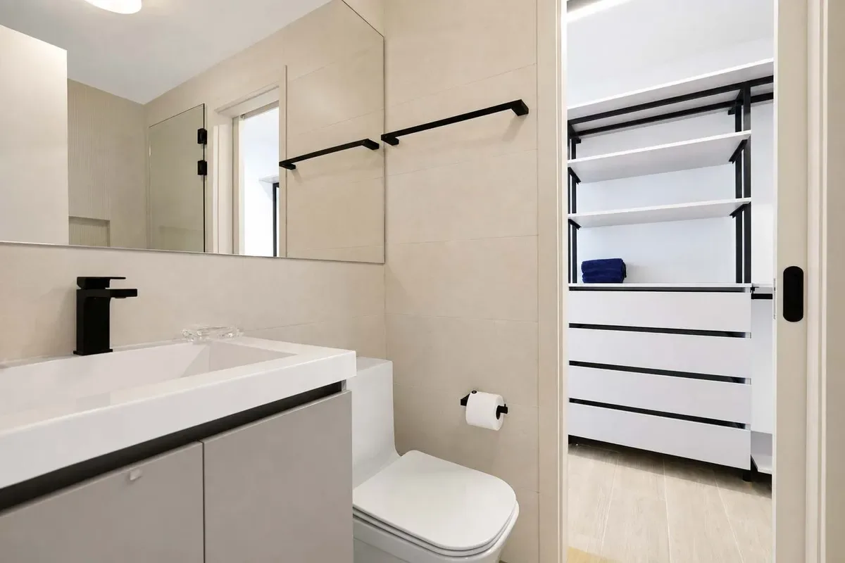 Chic 2BR w/ Balcony & AC in San Francisco