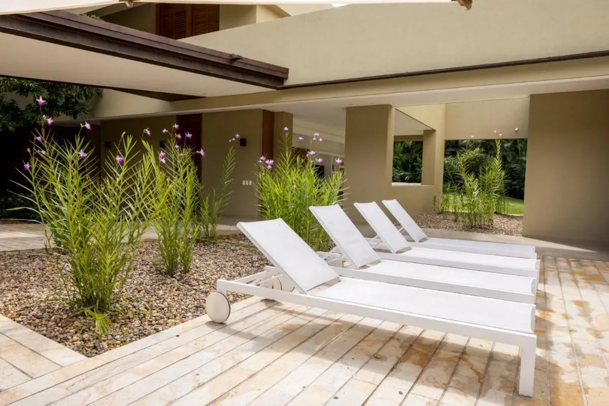Luxury 5BR w/ Private Pool in Anapoima