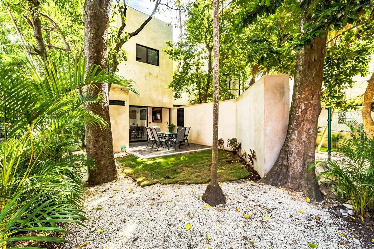 Sunny 2BR Hideaway in Playacar