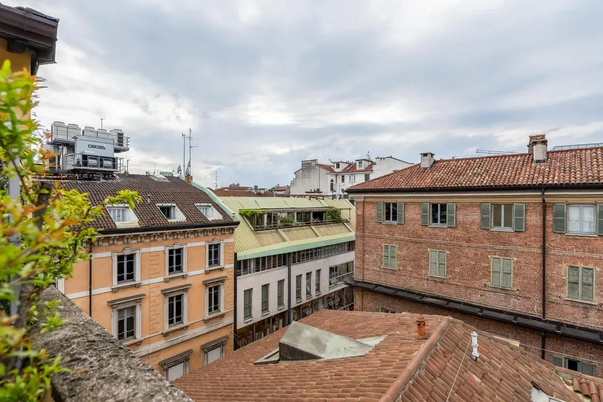 Beautiful 4BR House in Milan