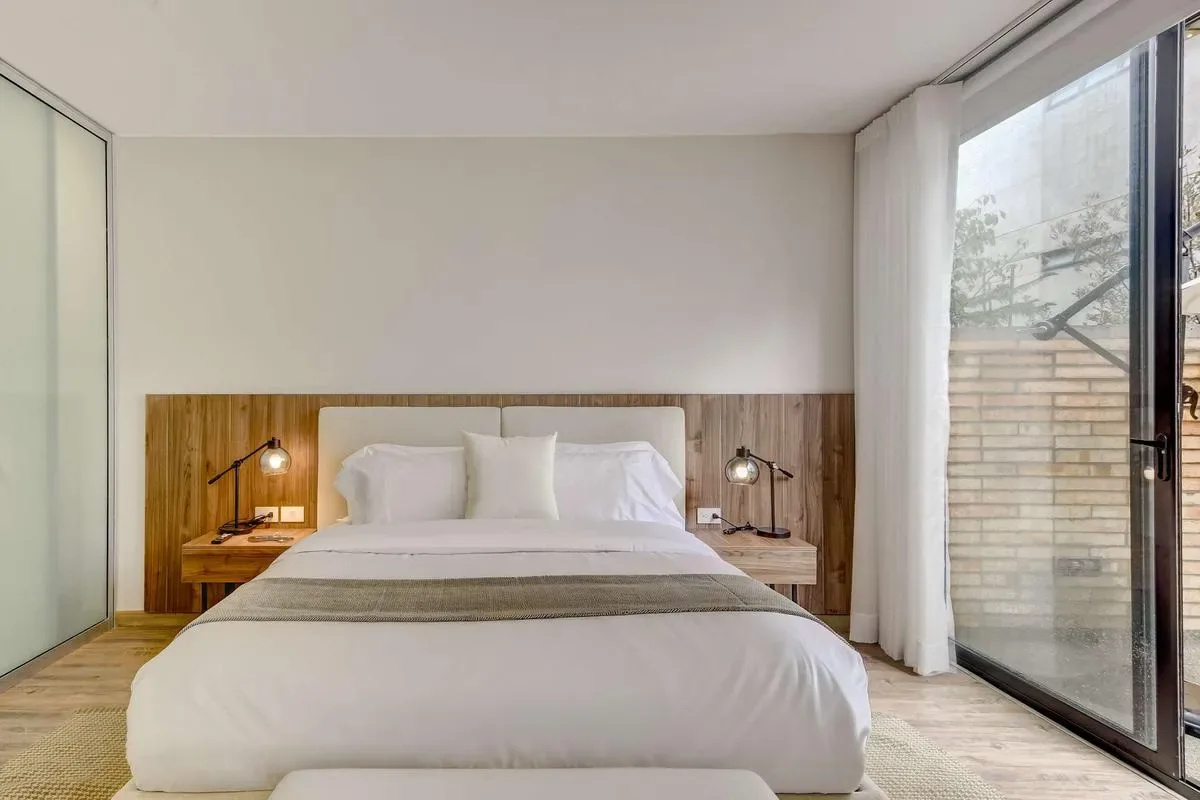 Deluxe 1BR Duplex in El Virrey w/ Terrace