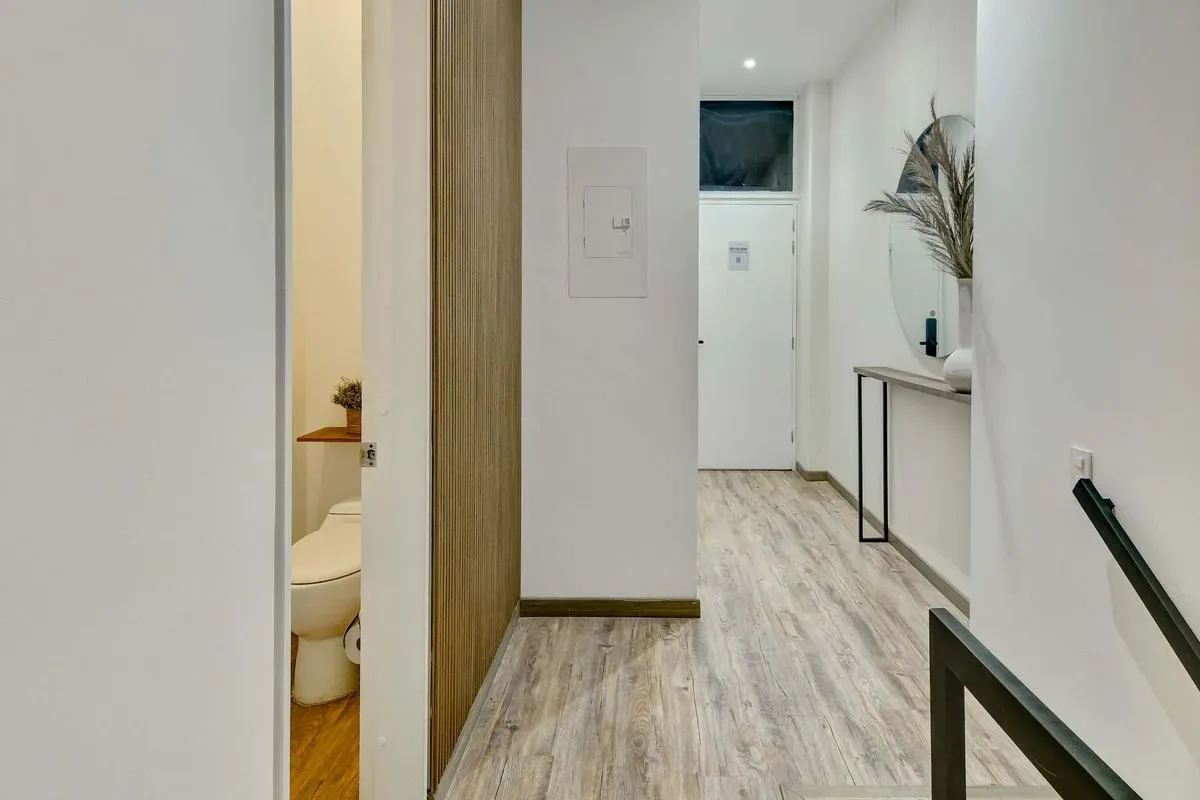 Deluxe 1BR Duplex in El Virrey w/ Terrace