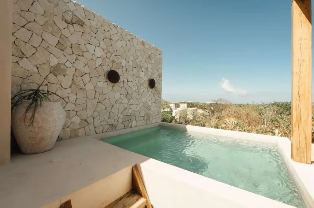 Boutique-Style 2BR with Pool & Jungle View