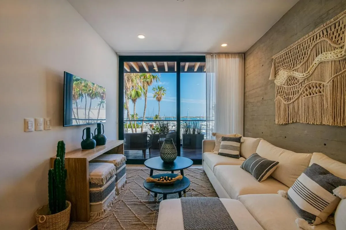 Stylish 2BR Apartment with Ocean View in La Paz
