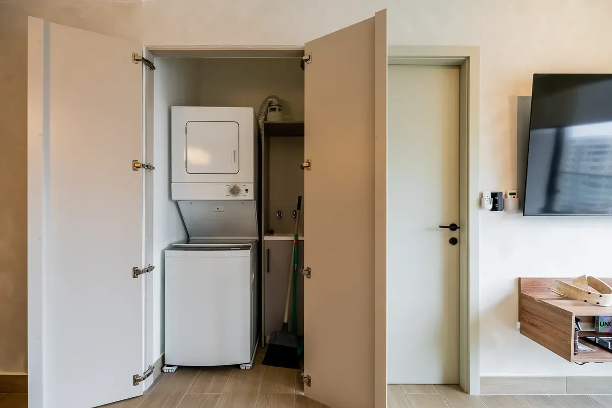 Charming 2BR in San Francisco w/ Balcony