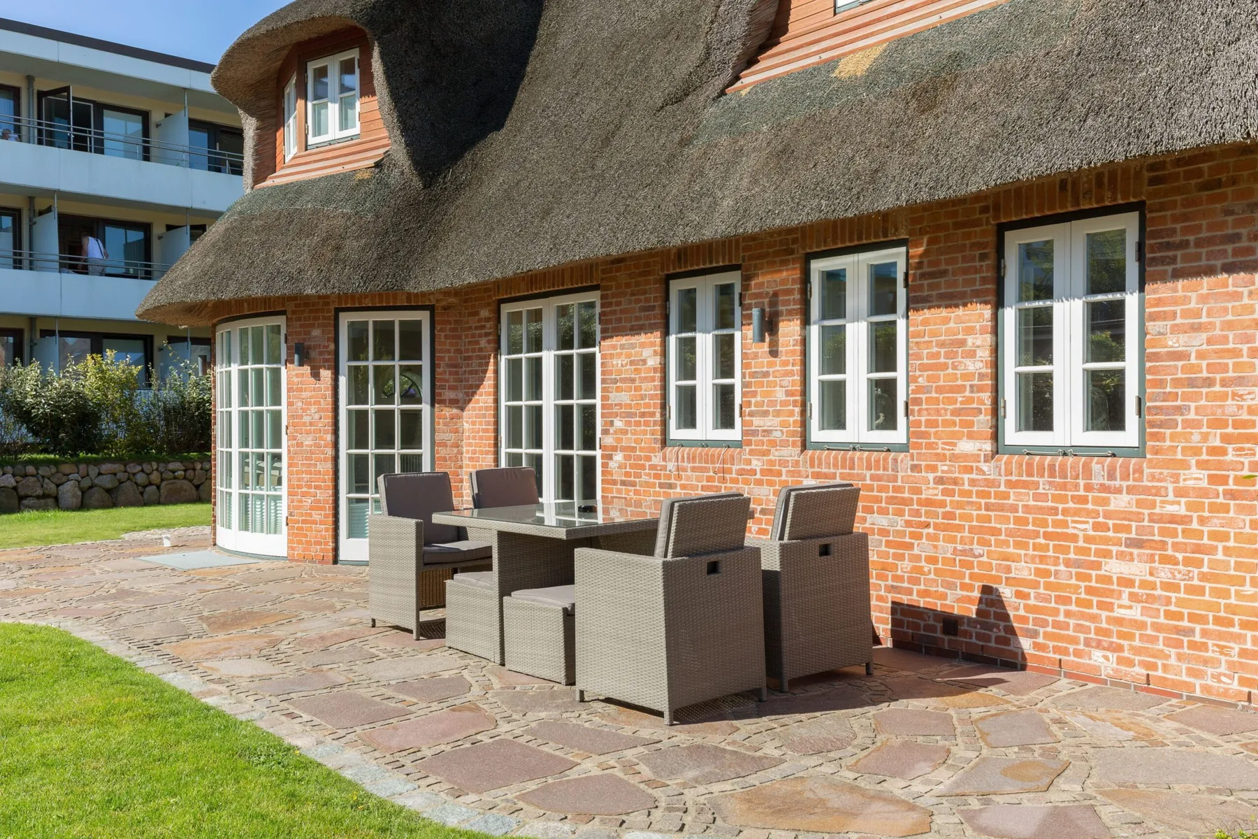 Lifestyle unter Reet. Gleich am Meer & Strand. Design pur.