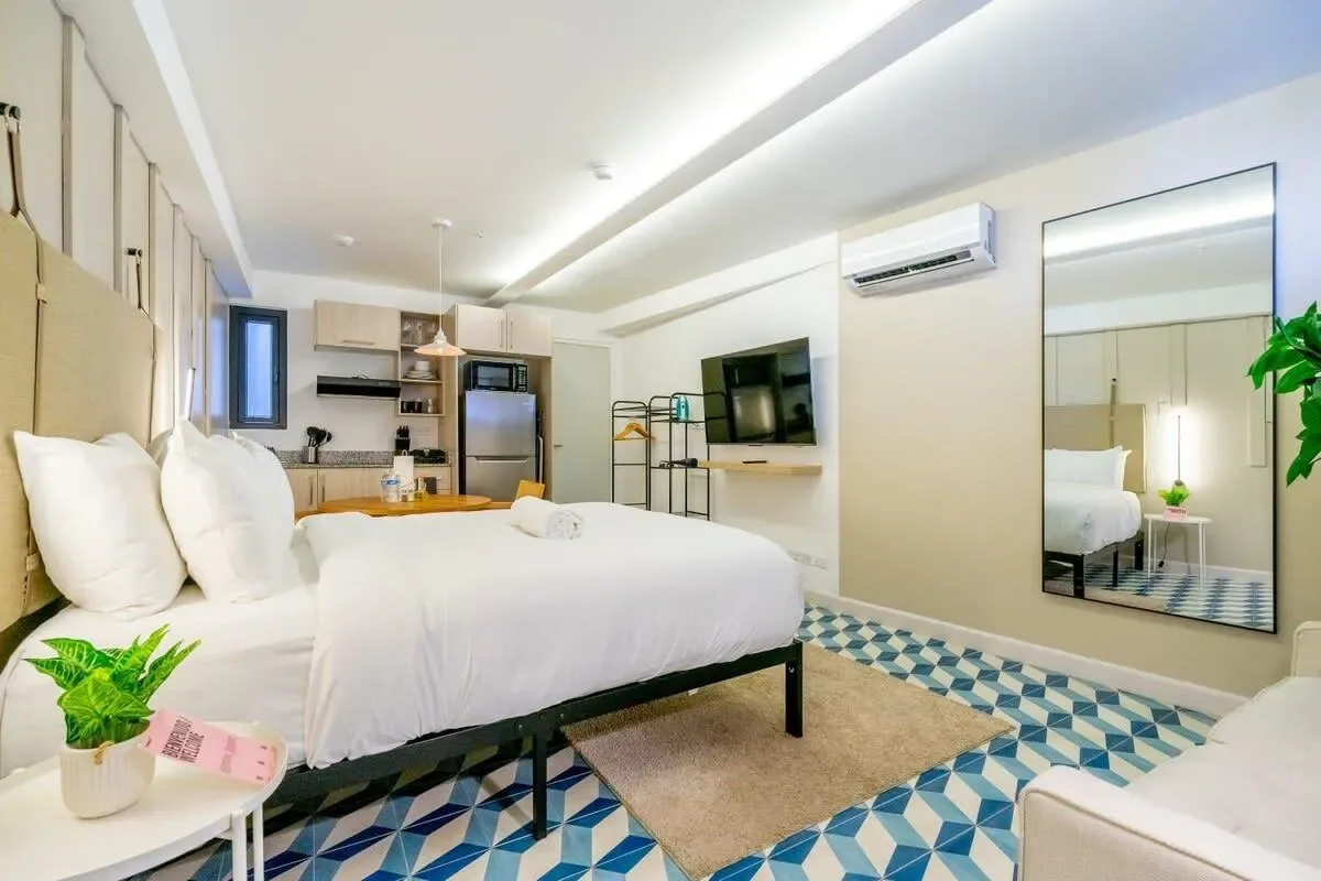Deluxe Loft in Santa Ana