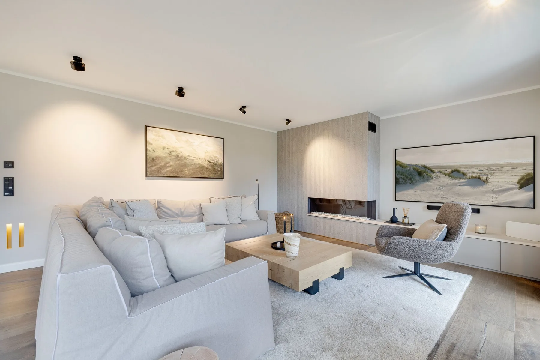 Hausteil mit 5 Räumen im EG, UG, OG ca. 200 m² Nutzfläche