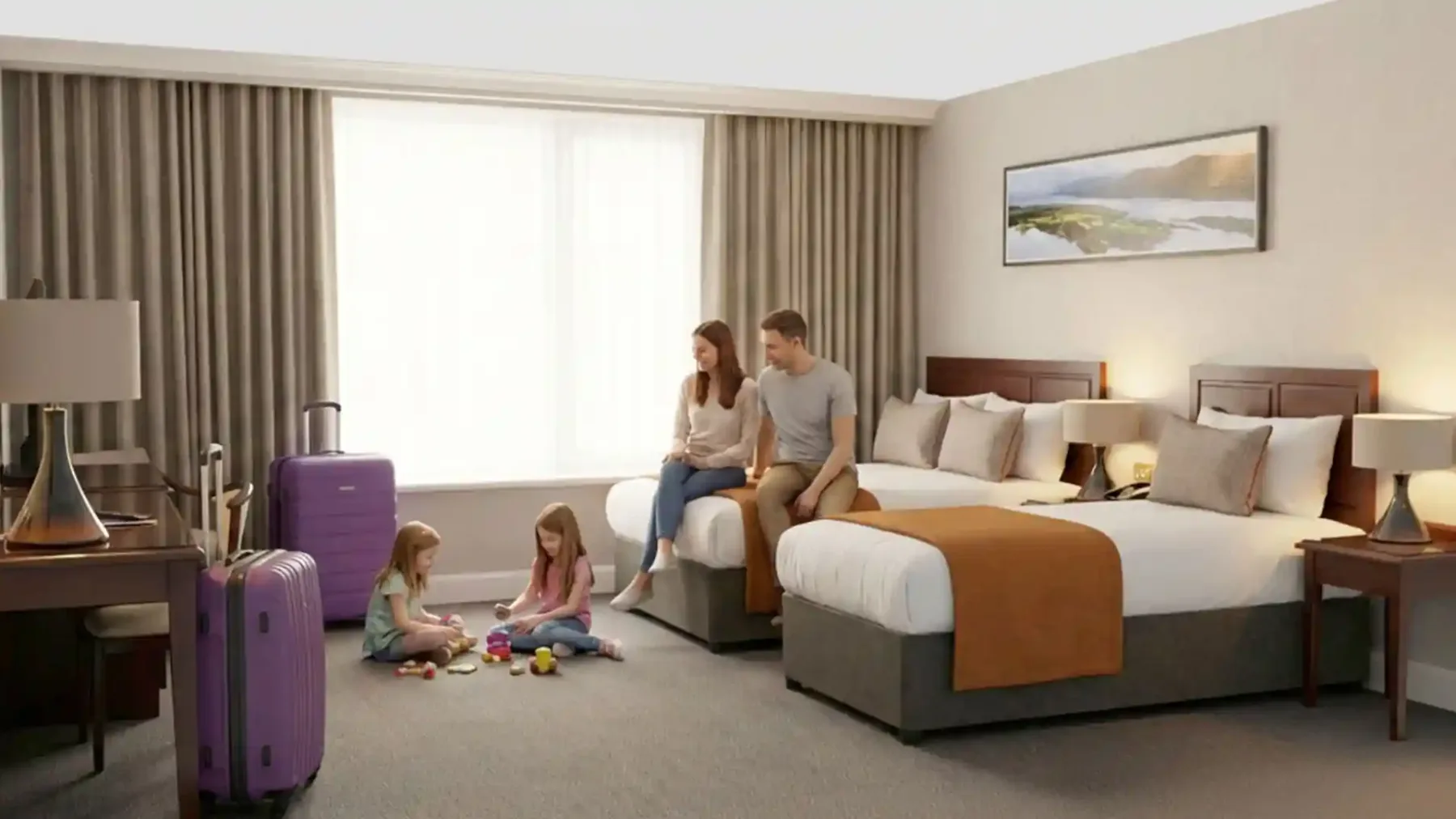 Espacio representativo del hotel: Un dormitorio de hotel con dos camas, una ventana grande y equipaje de viaje.