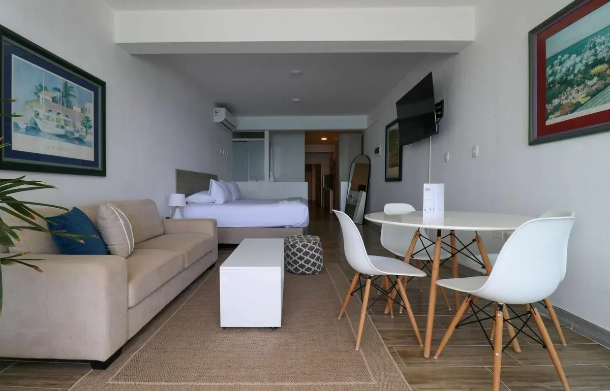 Astonishing 2BR with Spectacular Ocean View