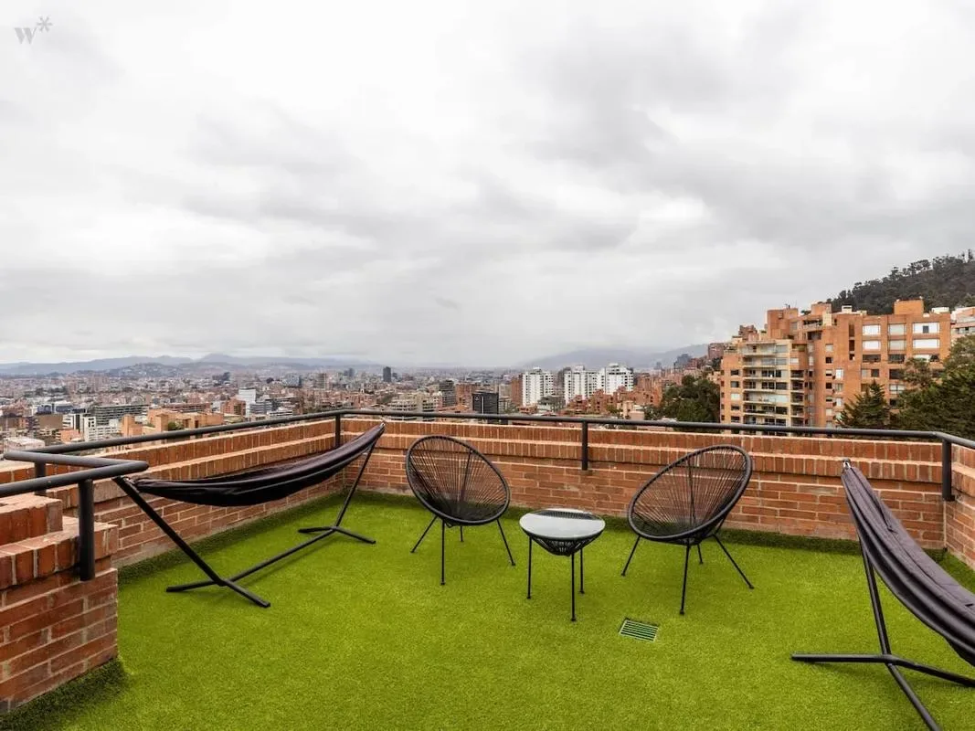 Stunning 3BR Triplex in Rosales