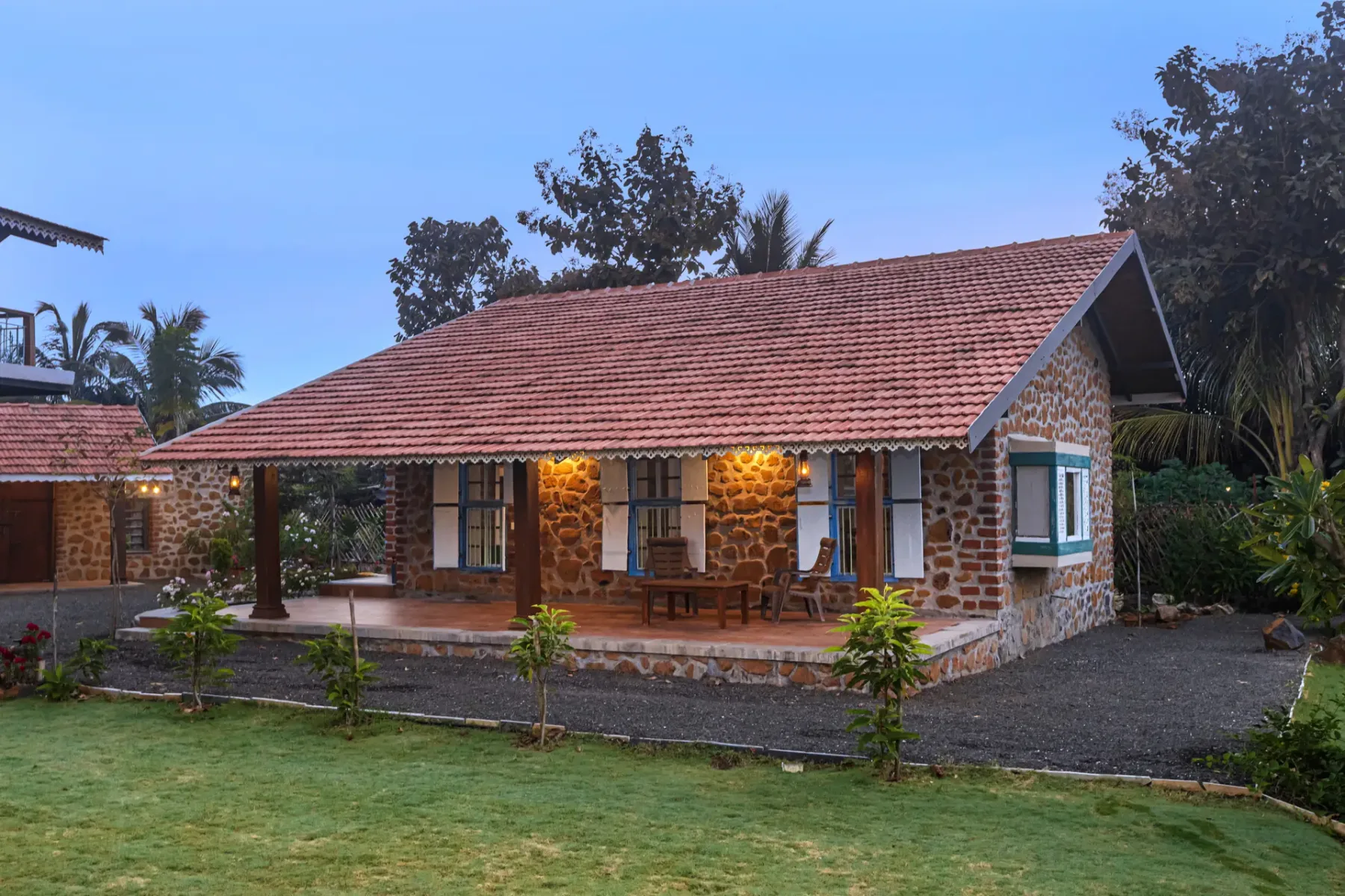 Lake House Vineyard Estate (8 Bedroom)