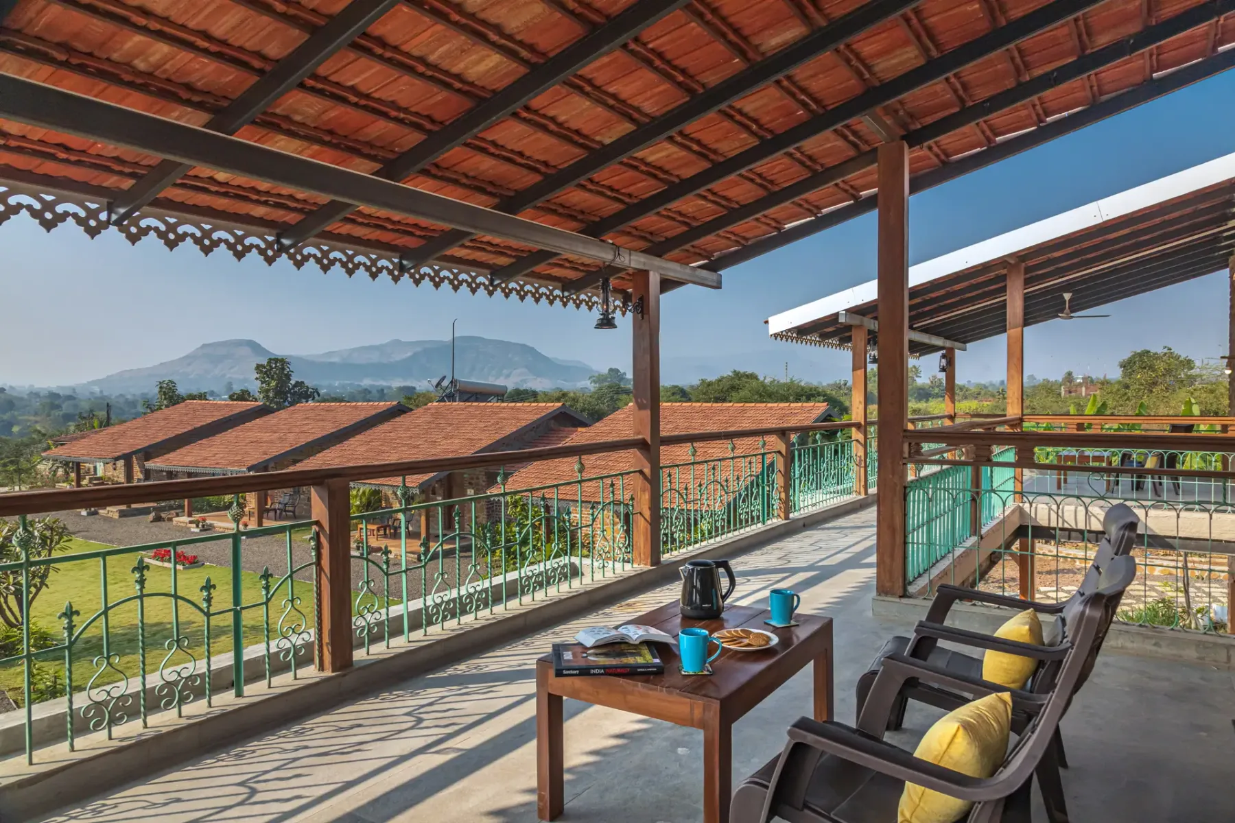 Lake House Vineyard Estate (8 Bedroom)