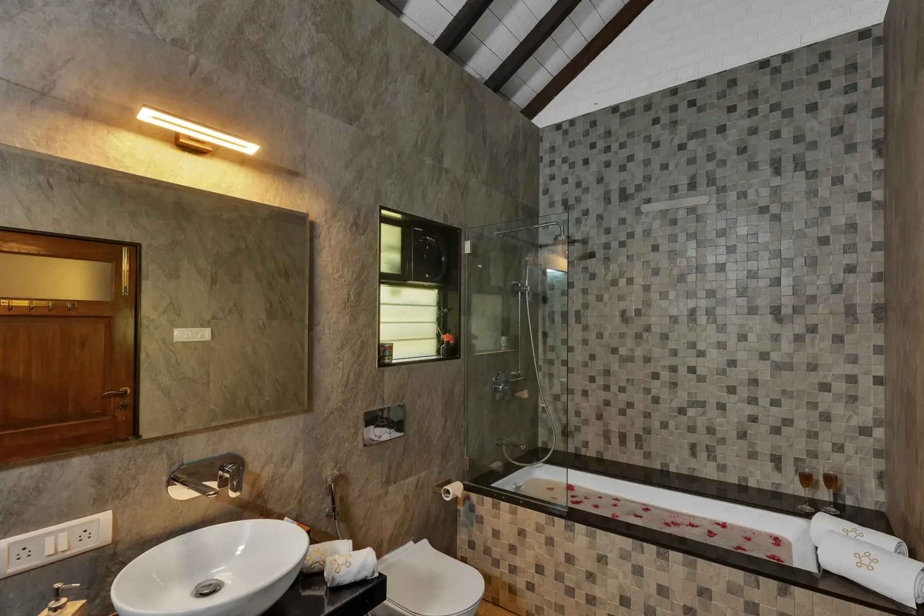 Vedika Estate