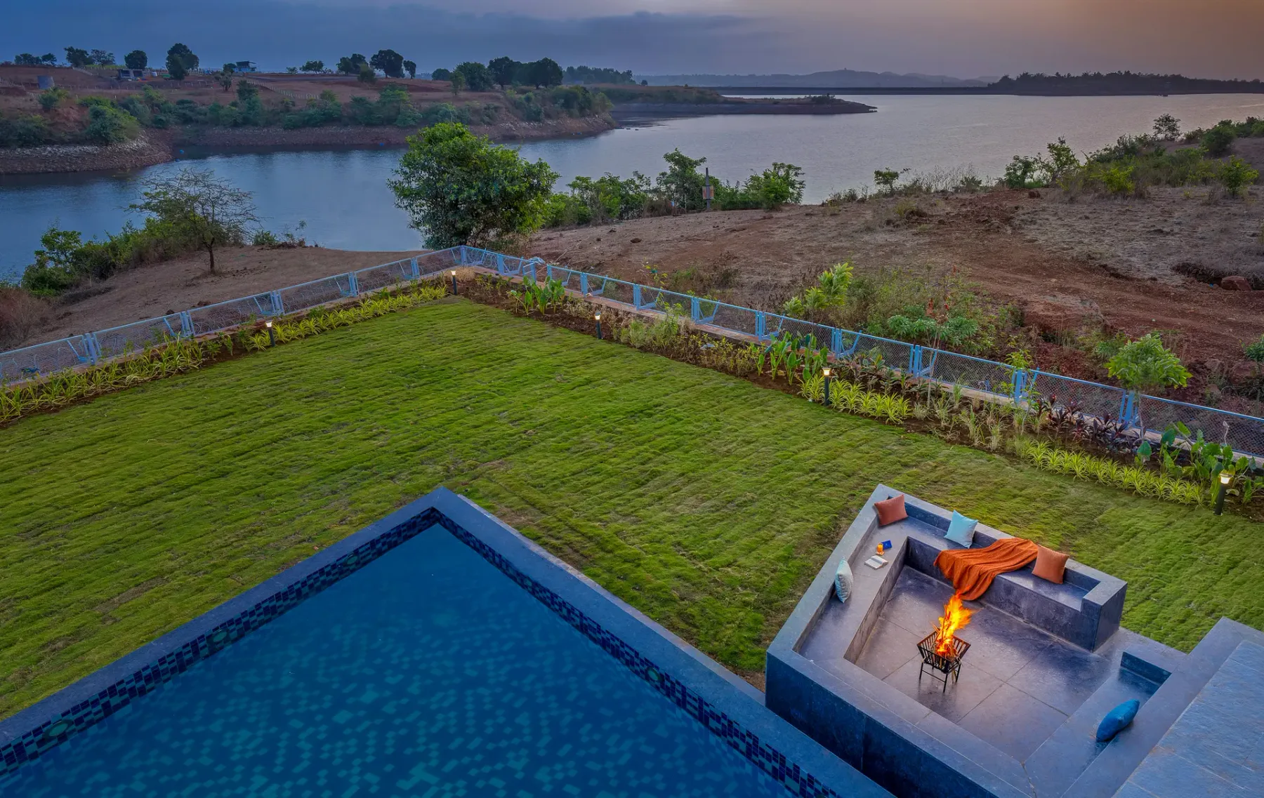 Serivaas The Lakeview Estate