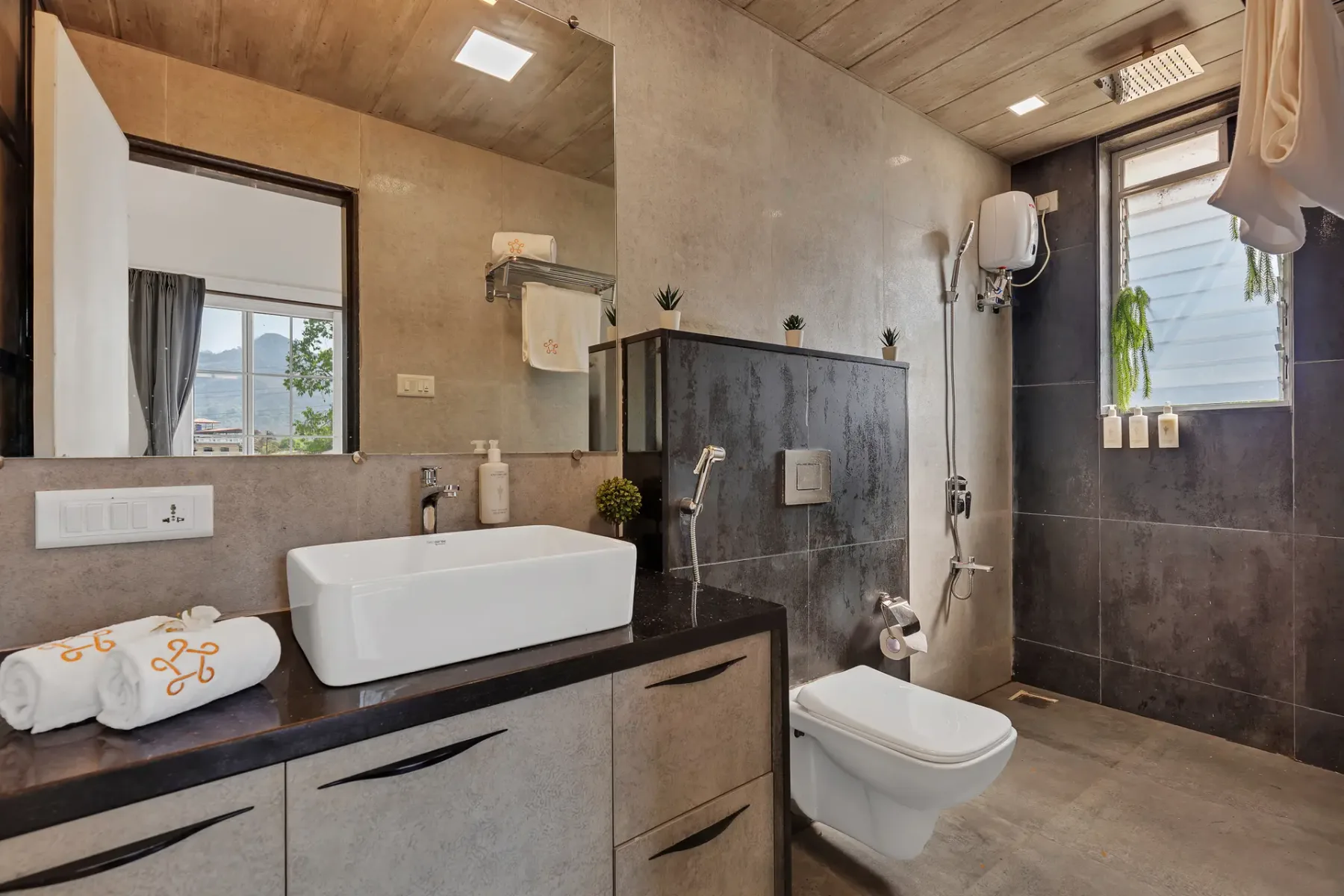 Deckhouse 47
