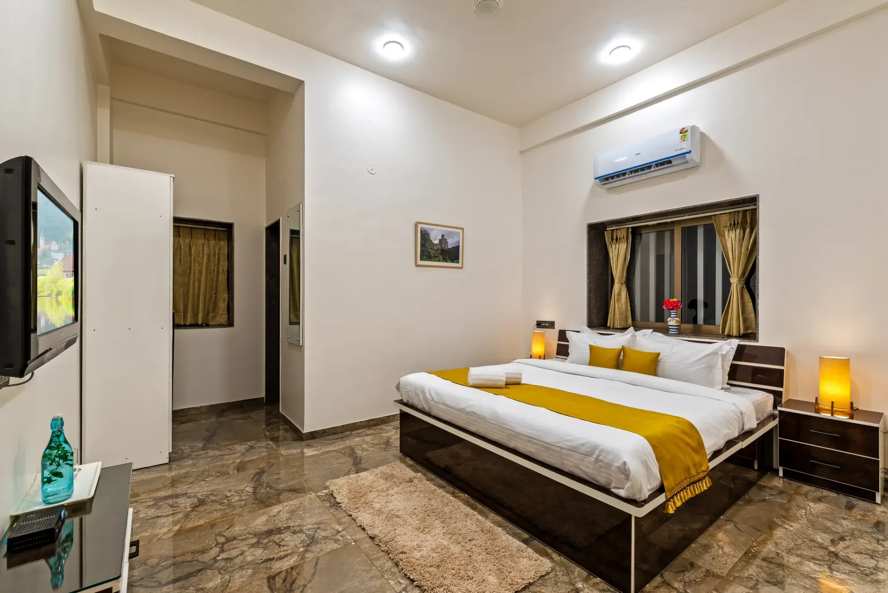 Mango Lakeview Villa